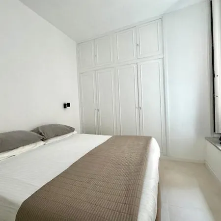 Navona Hideaway - Timeless Class & Confort Apartment *